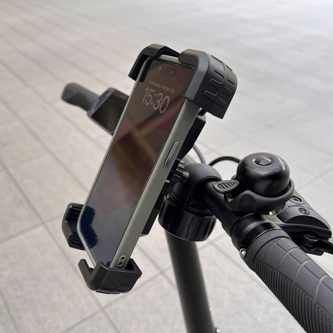 New 360° rotating cycling phone stand